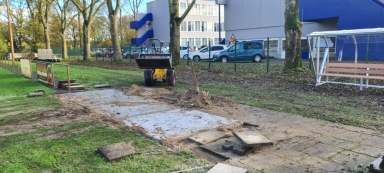 Werkzaamheden nieuwe dug-out